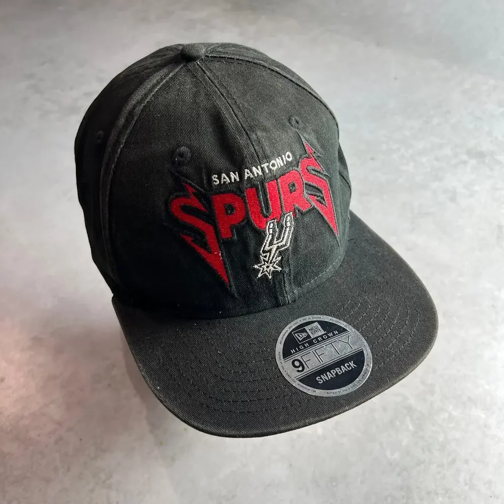 Vintage San Antonio Spurs New Era 9FIFTY Snapback Hat Rare Metallica Logo